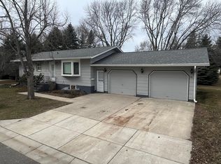 512 S 4th St, Sacred Heart, MN 56285