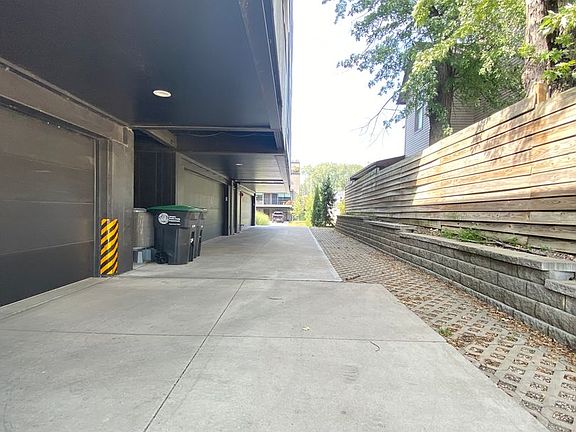 5th image of 4629 Capitol Ave #1