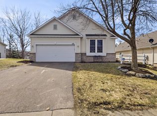 419 Meadowood Ln, Burnsville, MN 55337