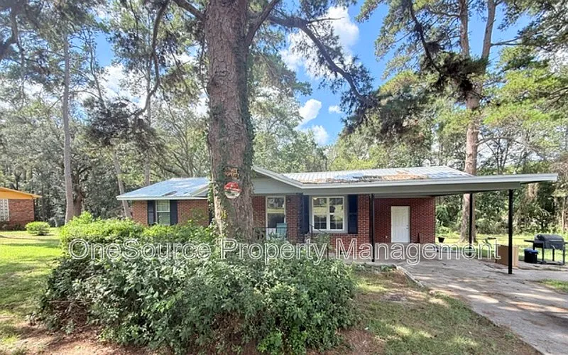 3032 Grady Rd