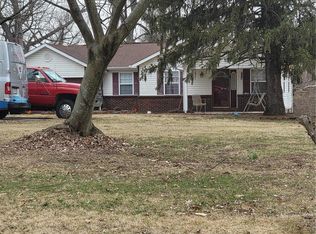 11265 Jerries Ln, Saint Louis, MO 63136