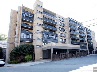 555 Gorge Rd APT 5G, Cliffside Park, NJ 07010
