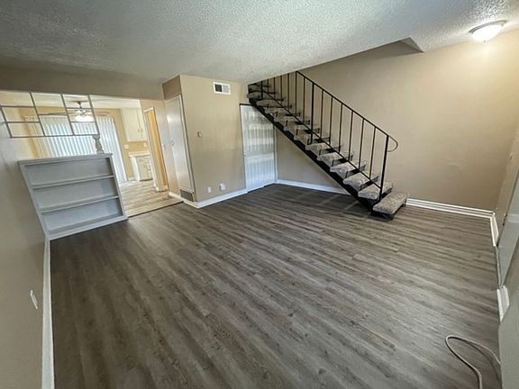 3rd image of 587 Silverwood Ave APT D