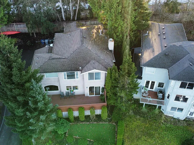16427 SE 39th Pl — Photo 24