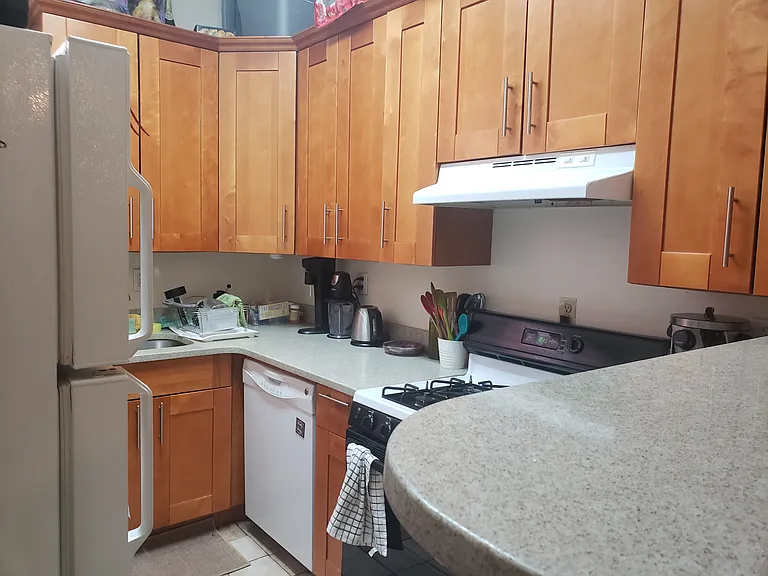 246 W 106th St #3B — Photo 3