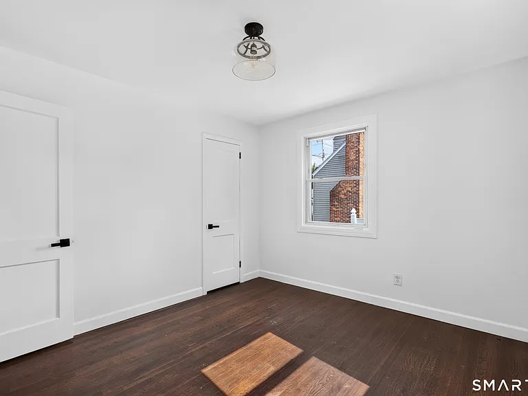 11 Stratfield Pl — Photo 19