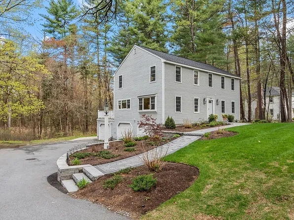 1332 Old Marlboro Rd, Concord, MA 01742