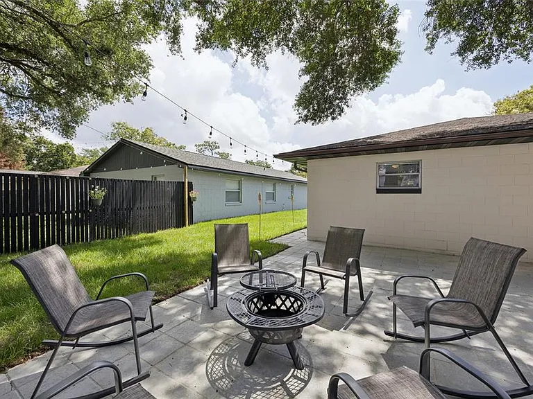 536 Hibiscus Way #7-B — Photo 26