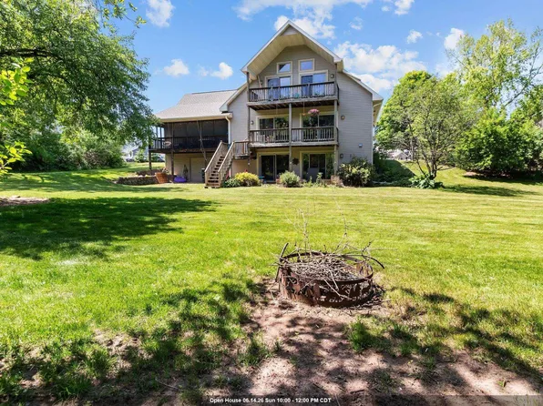 218 Emily Way, Hortonville, WI 54944