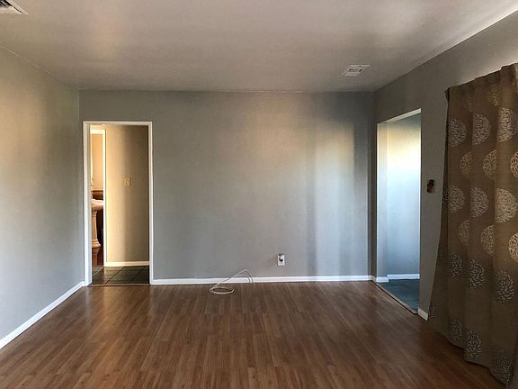 3rd image of 12127 Harvest Ave