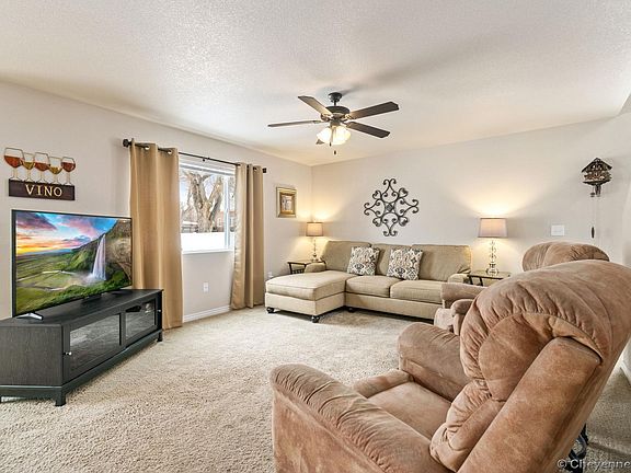 4th image of 3607 Woodhaven Dr