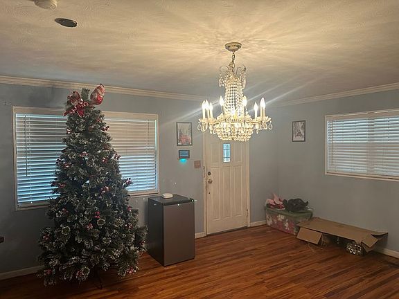 Additional Living Room