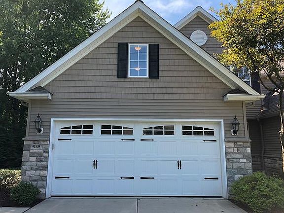 2nd image of 511 Montego Ct #501