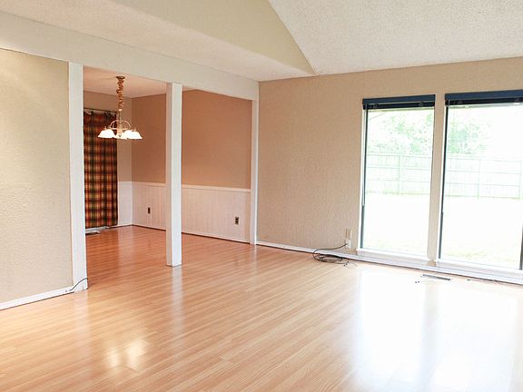 New Pergo Floors in Living Area