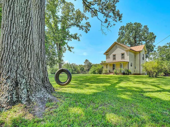 14186 Booker T Washington Hwy, Moneta, VA 24121