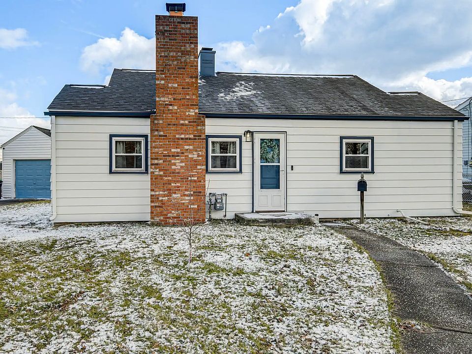 1st image of 3 Riverview Ave