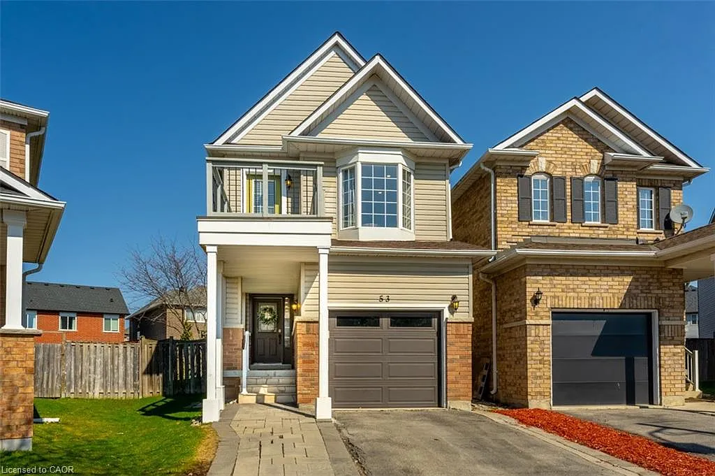 53 Dills Cres photo 1