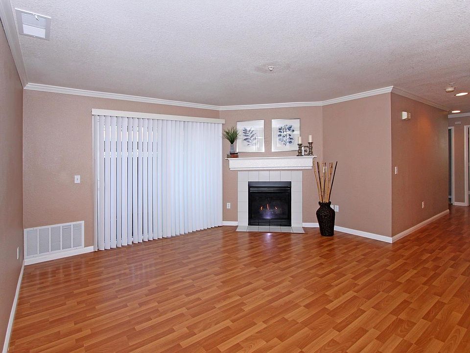 2nd image of 8020 Walerga Rd Unit 1223