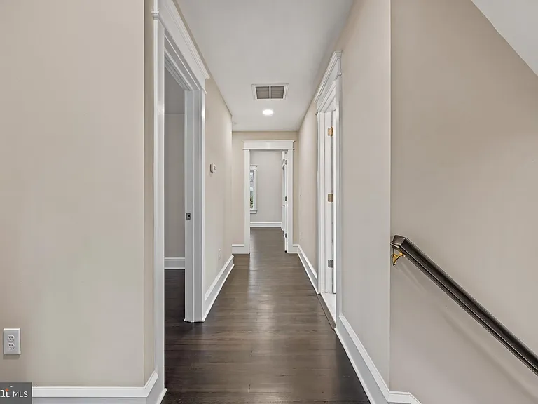 19 Conwell Ave — Photo 23