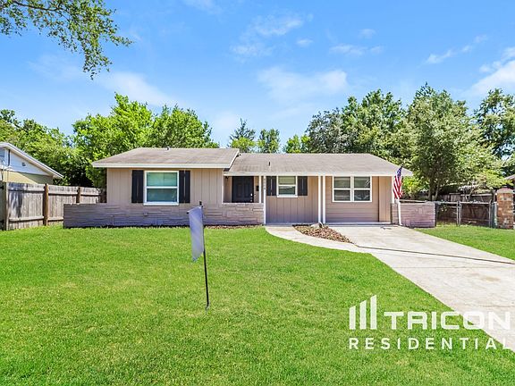2nd image of 8808 Auburn Way