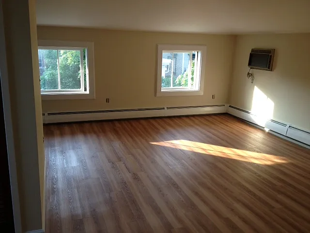 Spacious and bright Living Room Dining Room with built in air conditioning