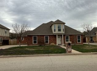 3310 Silver Oaks Dr, Abilene, TX 79606
