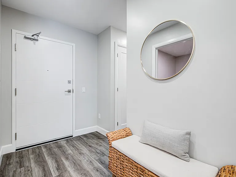 183 Wolfe St — Photo 13