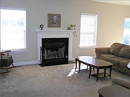 4th image of 1023 Laramie Ct