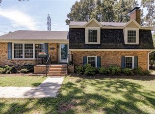 1627 Laurel Ln, Gastonia, NC 28054
