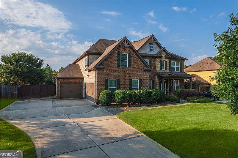 1st image of 210 Birchin Dr