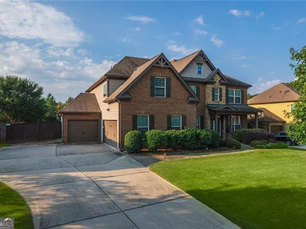 210 Birchin Dr, Woodstock, GA 30188