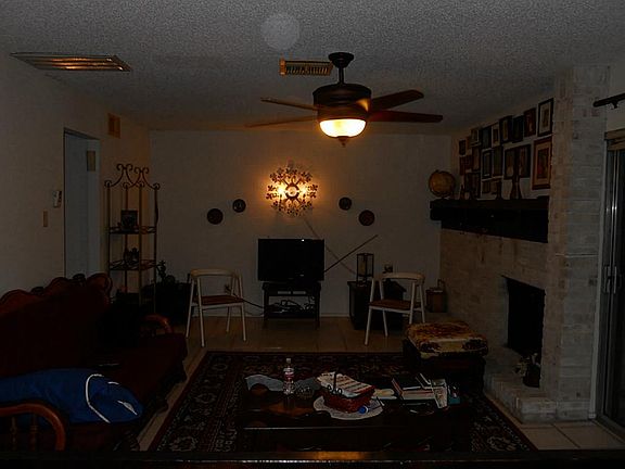 3rd image of 12206 Villa Lea Ln