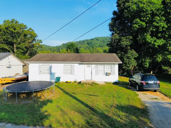 75 Elkins St, Vanceburg, KY 41179