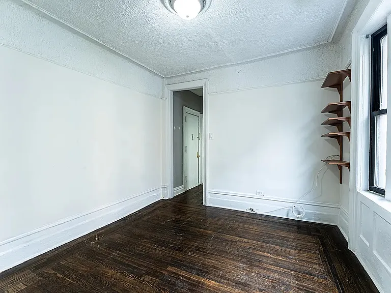 524 W 169th St #23 — Photo 3