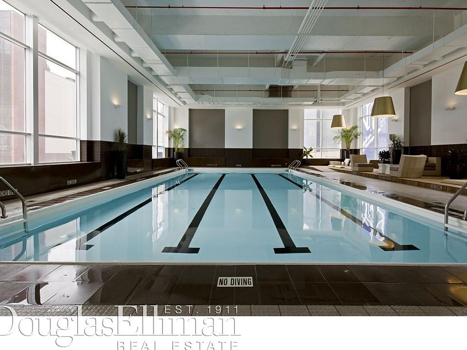1st image of 560 W 43rd St APT 44b