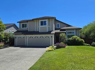 412 Black Oak Dr, Petaluma, CA 94952