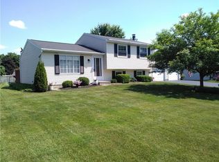 111 Overland Trl, West Henrietta, NY 14586
