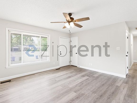 5th image of 318 Nugget Ct