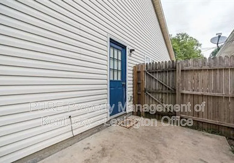 1034 Marshall Park Dr — Photo 26