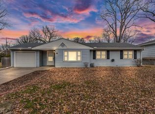 1412 SW 31st St, Topeka, KS 66611