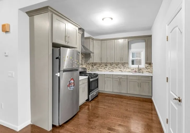 87 N 19th St #2 — Photo 5