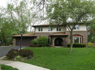 326 Branchwood Ct, Schaumburg, IL 60193