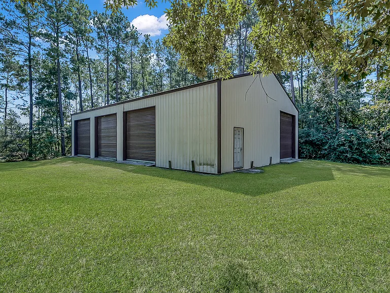 40102 Country Forest Dr — Photo 48