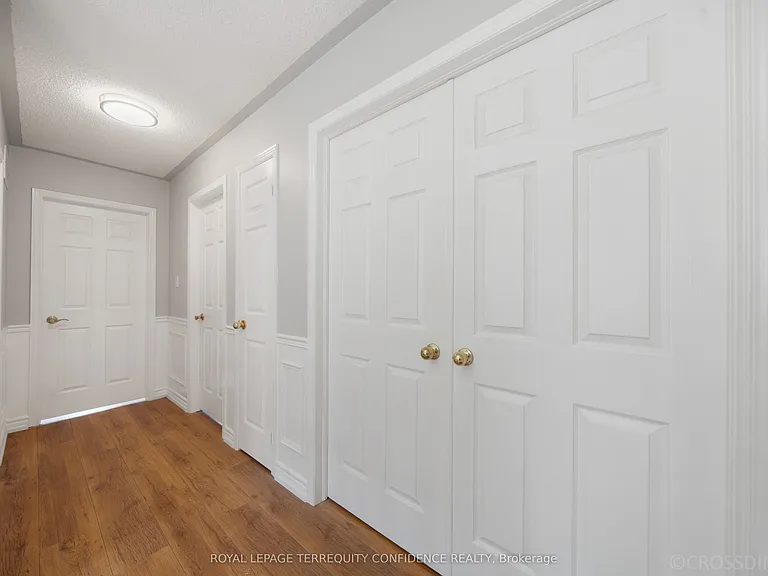 131 Laurelhurst Cres — Photo 14