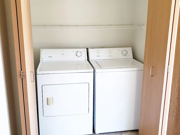Prairie Crest Apartments — Photo 96