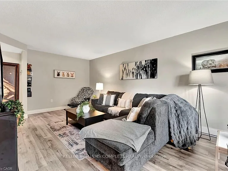 11 Woodman Dr S #307 — Photo 7