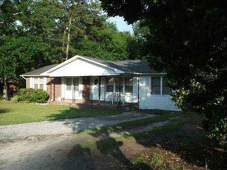 3rd image of 2142 Woodfield Dr