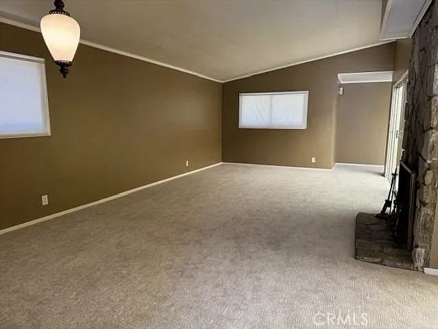 23228 Evalyn Ave — Photo 5