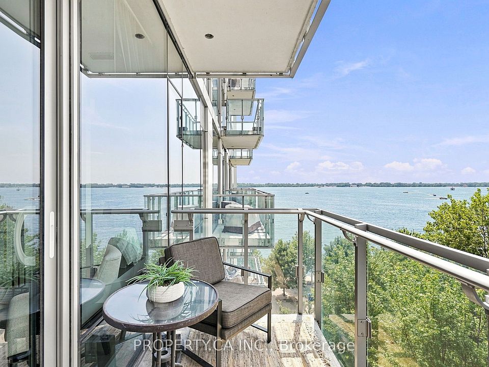 1st image of 39 Queens Quay E #625