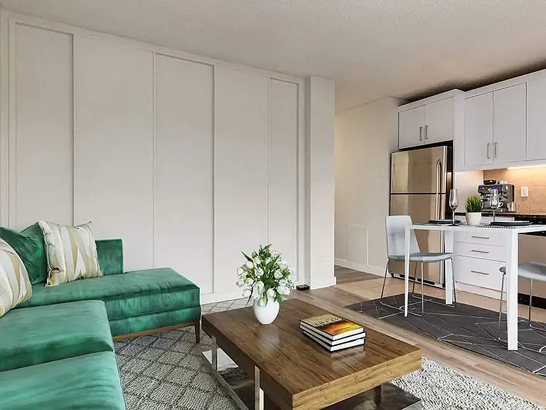 127 25th Ave SW #402 — Photo 4